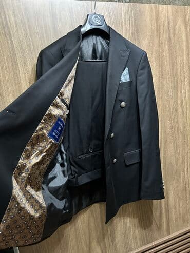 kişi ucun klassik qara kostyum: Kiwi Kostyumu satilir malamerka 52 razmerdi 1defe geyinilib 160 azn — 2