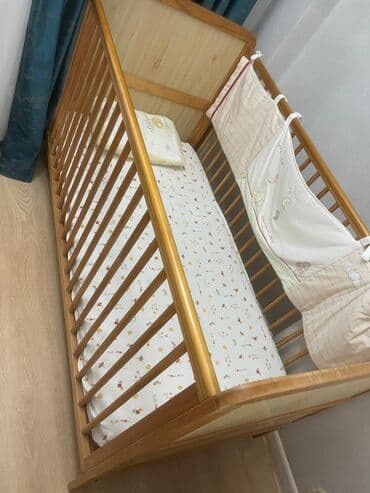 Oğlan və qız üçün, Dördbucaq, Beşik, Dəst ilə, Matras ilə, Yellənmə mexanizmsiz