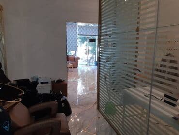 Nərimanov rayonu inqılabda 1-ci mərtəbəsində yerləşən 20 kv sahəsi