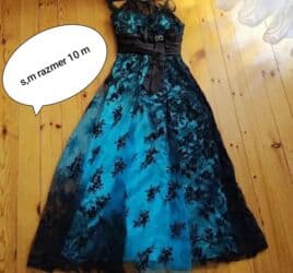 yupqa kofta: Qadın geyimləri dəsti - Qara rəngli t‑shirt: Ön hissədə “alexander — 18