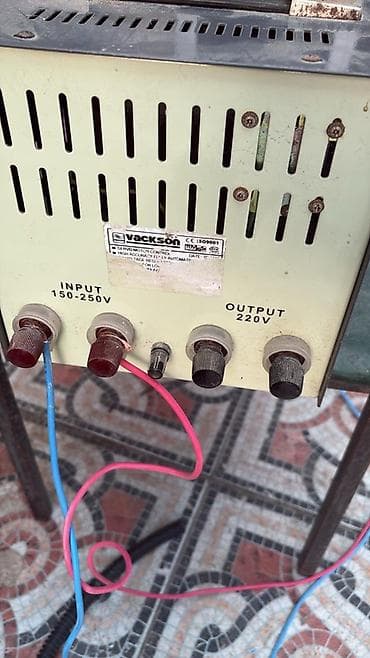 Transformatorlar: İşlənmiş, Ev üçün, 1 faza, Gərginliy stabilizatoru, 220 V — 2