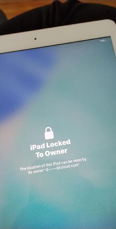 kredit telefonlar ayfon: İşlənmiş Apple iPad 8 (2020), 9,7", 64 GB, Ünvandan götürmə — 4