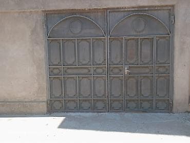 Darvaza. 600 AZN . 3,60*3 . çərçivəli verilir ünvan Biləcəri