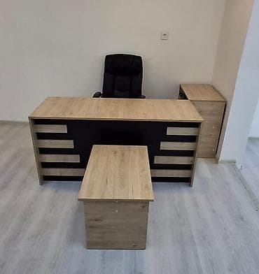 Mebel: Yeni, Müdir üçün, Künc masa — 1