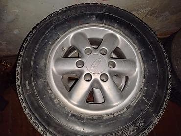 Транспорт: Б/у Шина Bridgestone 215 / R 15 — 2