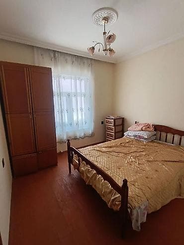 kafe ucun bar: 2 otaqlı həyət evi - Plan: 1 yataq otağı, 1 geniş qonaq otağı, ayrı — 7