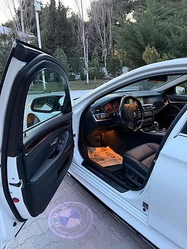 prius 20 kuza arxa stop: BMW 5 series: 2 l | 2012 il Sedan — 6