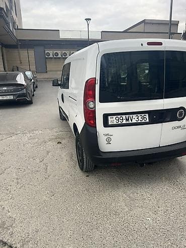 Fiat Doblo Cargo panelvan - Kuzov: ağ rəngli, sürgülü yan qapılar — 3