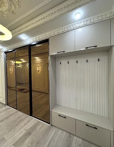 mebel usaq: 3 qapılı, Güzgülü, Boz, Digər material, Kupe, Düz dolab — 1