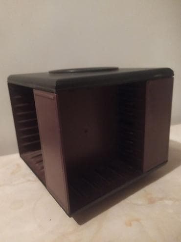 Qələmlər: SOVET dövründə istehsal olunmuş Plastik kaset/SD kart təşkilatçısı – — 1