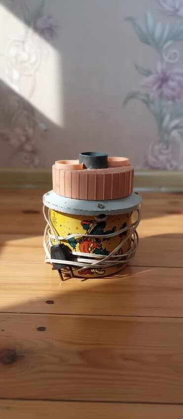 Güzgülər: Yolkanın altına qoyulan mator. Yolkanı fırlatmaq uchun istifadə olunur — 1