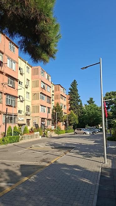 emircanda ev satisi: Bakı, 2 otaqlı, Köhnə tikili, m. Xalqlar Dostluğu, 60 kv. m — 2