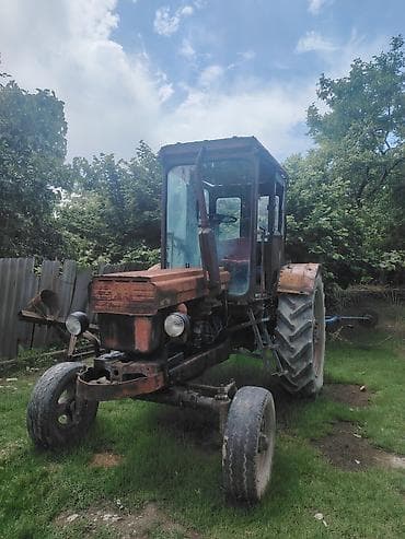 moto bot: TƏCİLİ SATILIR! İşlək vəziyyətdə olan kabinalı traktor satılır — 2