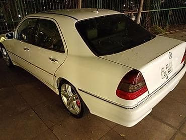 mersedes spoyler: Mercedes-Benz C-Class: 2.3 l | 2000 il Sedan — 3