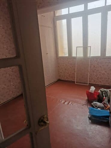 kohne gunesli: Bakı, Yeni Günəşli Massiv Q, 2 otaqlı, Köhnə tikili, 50 kv. m — 3