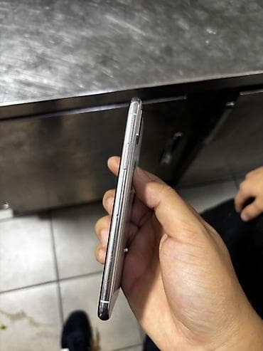 IPhone X, Gümüşü, Face ID — 3