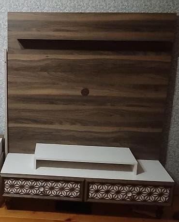 alaca mebel: Qonaq otağı üçün mebel dəsti Tərkib: - TV stendi: ağ üst panel və — 1