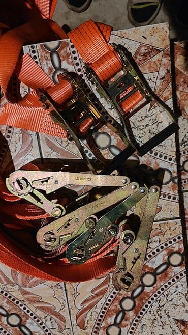 Yeni Ünvandan götürmə, Kredit yoxdur