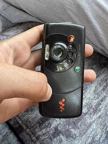 corn c15 pro: Sony rəng - Qara, Düyməli — 2