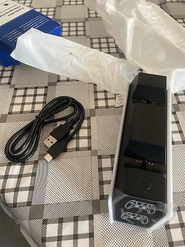 PS5 (Sony PlayStation 5): Ps5 ucun Controler charging station — 5