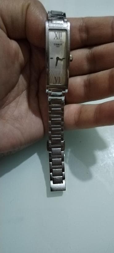 tisson 1853: Tissot qadın qol saatı - Marka/model: Tissot (loqo və “1853” yazısı — 2