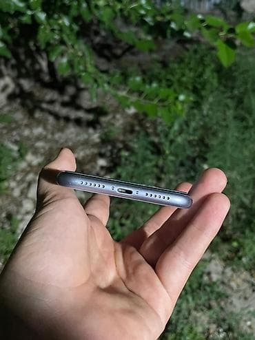 philips xenium 9@9h: IPhone 11, 64 GB, Deep Purple, Face ID, Simsiz şarj — 3