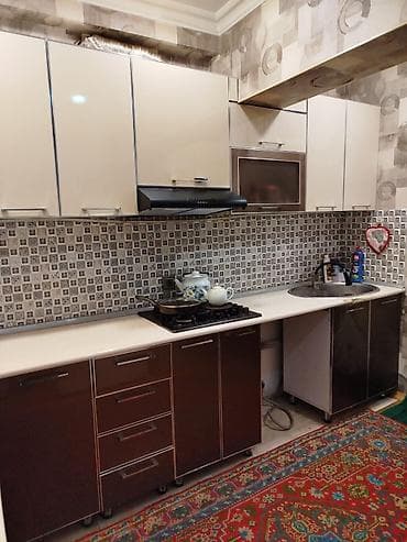 Mətbəx mebeli dəsti – L formalı, üst və alt dolablarla - Rəng: yuxarı