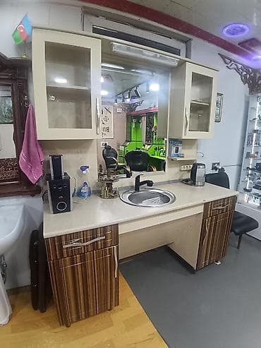 kafe mebeli: Düz masa, Siyirməli, Polkalı, Parlaq laminat — 1