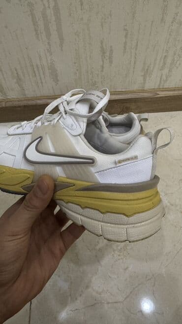 air max qadın krossovkaları: Nike V2K Run Gore‑Tex Sneakers - Model: Nike V2K Run Gore‑Tex - Üst — 3