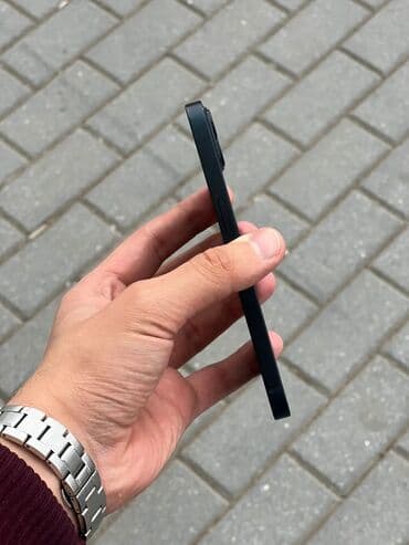 Powerbanklar: IPhone 13, Midnight, Face ID — 3