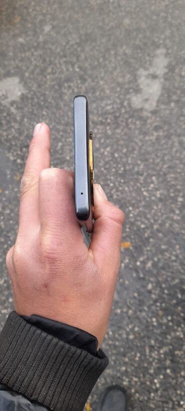 телефон флай металлический корпус: Qara rəngdə smartfon - Tam ekranlı, nazik çərçivəli dizayn - Ön — 3