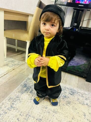 Верхняя одежда: 2 yasa kimi 10 azn kirayesi 
satisi 40 azn — 6