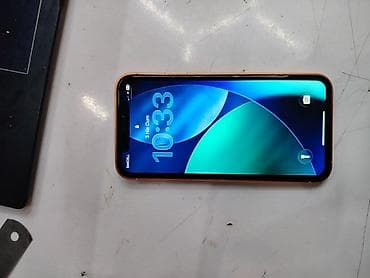 iphobe 17: IPhone 17 Pro, 64 GB — 4