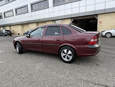opel korsa 2000: Opel Vectra: 1.6 l | 1997 il 358090 km Sedan — 5