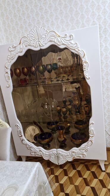 ikinci əl vitrinlər: Şüşəli dolab vitrini, Yeni — 1