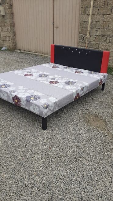 Kravat 
Təzə hazırı var
Çatdırılma var 
Vopçat aktivdir — 1