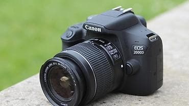 Видеоигры и приставки: Canon EOS 2000D satılır demək olarki təzədir çox az istifadə olunub — 1
