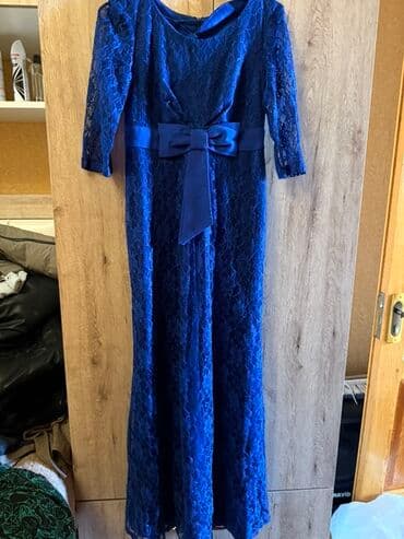 yaşıl qadın ətəkləri: Ziyafət donları – 2 model 1) Yaşıl-qara maxi don - Parıltılı yaşıl — 4