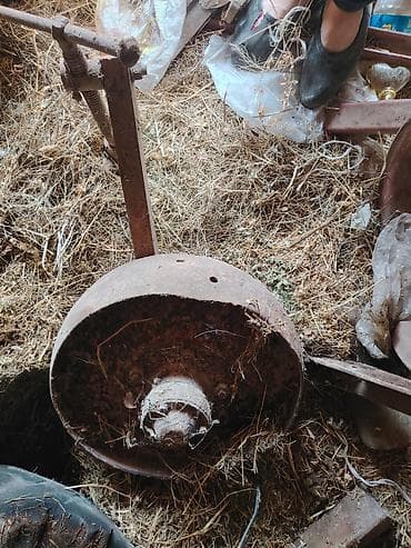 gürcüstan ehtiyat hisseleri: Metall konstruksiya və ehtiyat hissələri dəsti Təsvir: - Ağır — 5