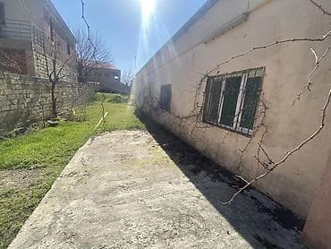 bulbule heyet evleri: Saray 3 otaqlı, 80 kv. m, Orta təmir — 2