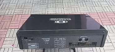 zeng ucun gitara: Dynacord PowerMate 2200 – aktiv mikser pultu salam bütün kanallar tam — 2