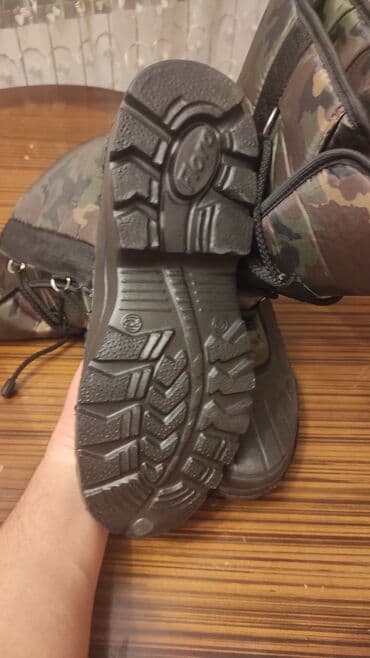 шуба из овчины азербайджанская: Rusiya istehsalı olan FLORA firmasinin içi xəzli ov botinkalari — 2