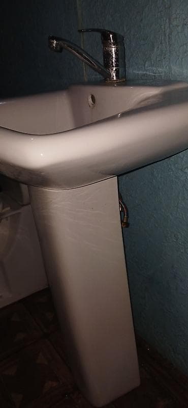 moyka tulpan: Pilləli ayaqlı hamam əl-üz yuma lavabosu - Material: keramika (parlaq — 3