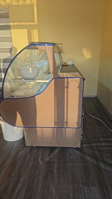 Soyuducu vitrinləri: Vitrin tipli soyuducu - Məhsulların nümayişi və saxlanması üçün ön — 4