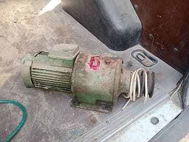 Sənaye elektrik mühərriki + reduktor (variator) Məhsul təsviri: -