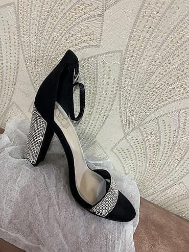 Ölçü: 39, İşlənmiş lalafo.az -da Ölçü: 39, İşlənmiş