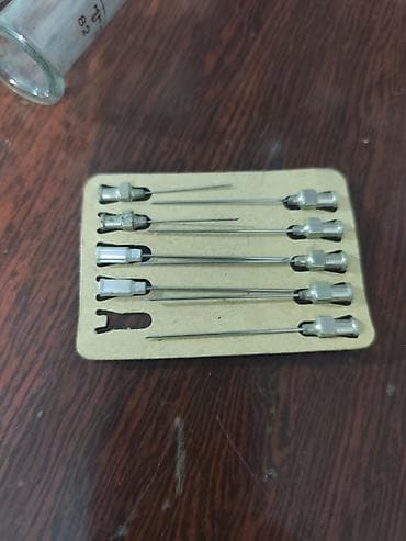 lobzik nedir: Şpris dəsti – şüşə korpuslu, metal porşenli, dəyişdirilə bilən iynələr — 4