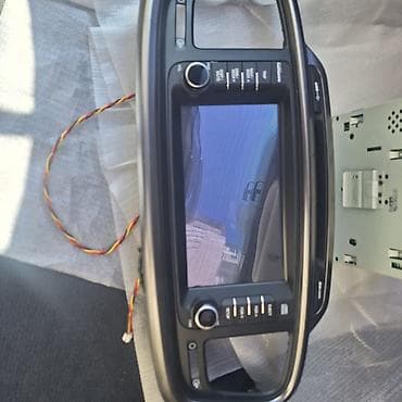 Kia Sorento üçün orijinal multimedia/naviqasiya başlıq bloku və ön