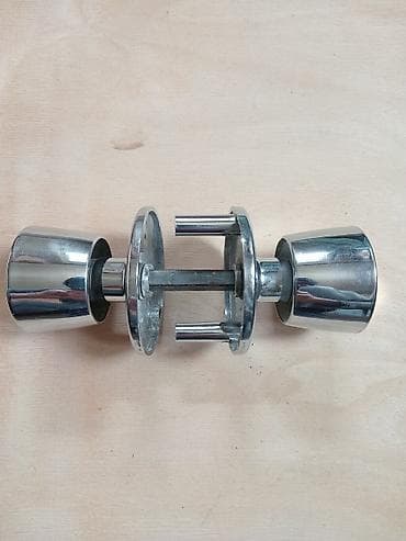 Metal qapı dəstəyi dəsti Məhsulun tərkibi: - İki tərəfli qapı