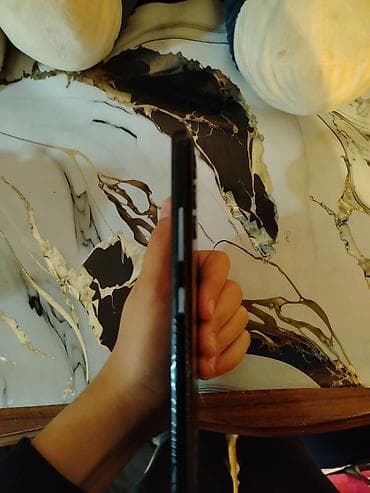 Samsung, A32 - Smartfon – korpusun yan görünüşü göstərilir - Fiziki